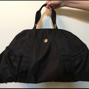 lululemon athletica Jet Running Duffel NWT